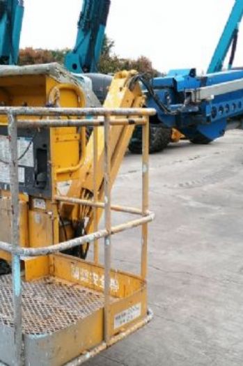 40m直臂輪胎高空作業車